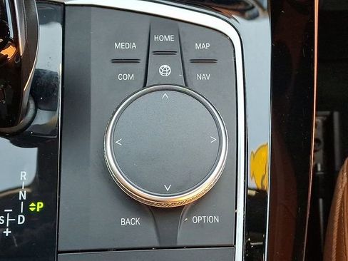 Used 2023 BMW X4 xDrive30i image 16