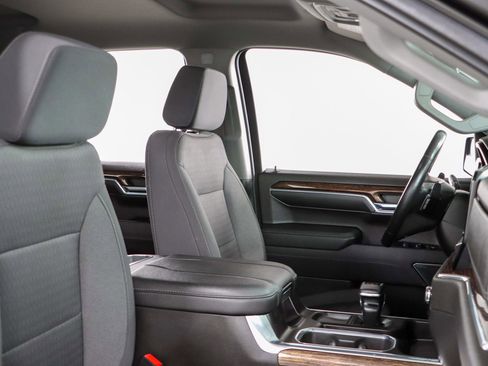 Used 2023 GMC Sierra 1500 Elevation w/ Preferred Package image 30