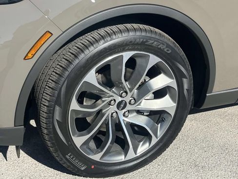 New 2026 Lincoln Aviator Reserve w/ Luxury Package image 9