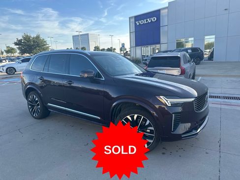 Used 2025 Volvo XC90 T8 Ultra AWD/4WD image 4