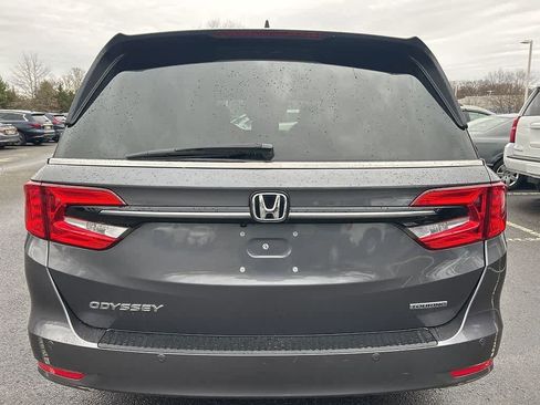 Used 2023 Honda Odyssey Touring image 5