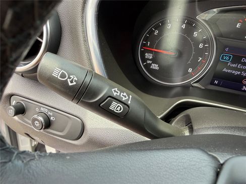 Used 2021 Chevrolet Blazer LT w/ Sound & Technology Package FWD image 19