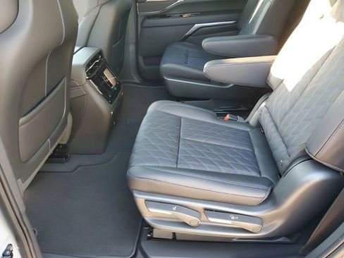 New 2026 Cadillac Escalade IQL Luxury image 21