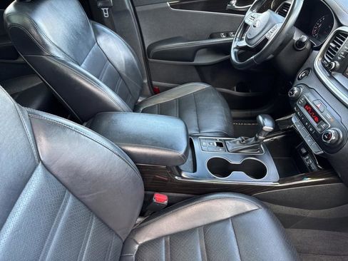 Used 2020 Kia Sorento EX image 37