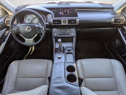 Used 2016 Lexus IS 200t image 19