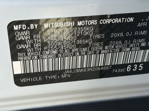 Used 2024 Mitsubishi Outlander SEL FWD image 3