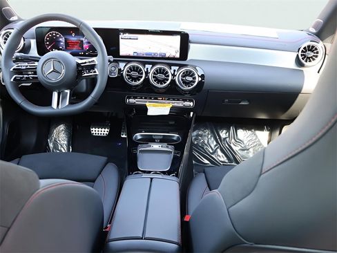 New 2026 Mercedes-Benz CLA 250 4MATIC image 15