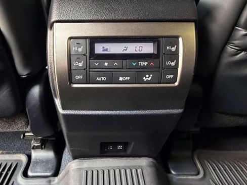 Used 2023 Lexus GX 460 Premium w/ Premium Package AWD/4WD image 33