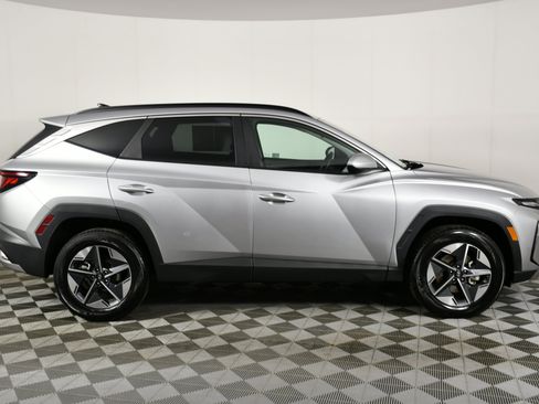 Used 2025 Hyundai Tucson SEL AWD/4WD image 5