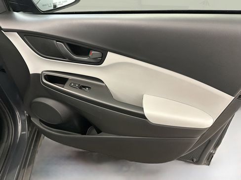 Used 2023 Hyundai Kona SEL w/ Cargo Package image 32