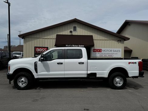 Used 2024 Ford F250 XL w/ FX4 Off-Road Package AWD/4WD image 2