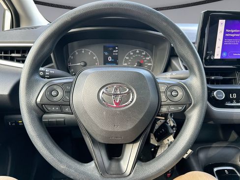 Used 2023 Toyota Corolla LE FWD image 14