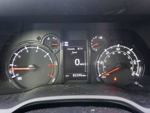 Used 2022 Toyota 4Runner SR5 Premium w/ Moonroof Package AWD/4WD image 7