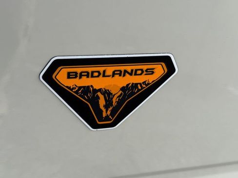 Used 2025 Ford Bronco Sport Badlands image 17