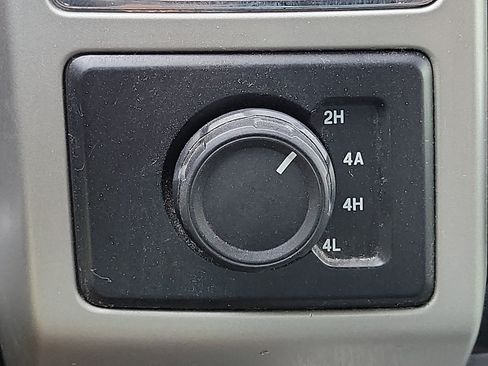 Used 2015 Ford F150 Lariat AWD/4WD image 16