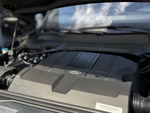 Used 2019 Land Rover Discovery SE image 35