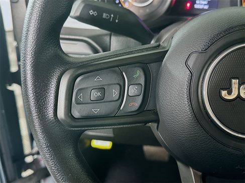 Used 2025 Jeep Gladiator Sport image 26