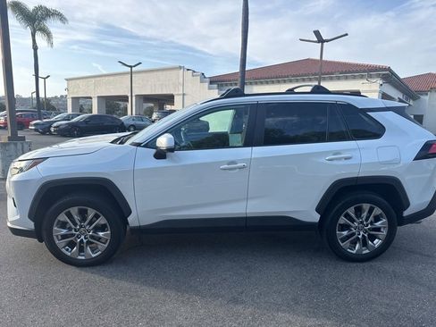 Used 2024 Toyota RAV4 XLE Premium image 2