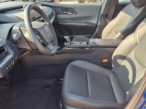 Used 2025 Toyota Prius Limited image 13