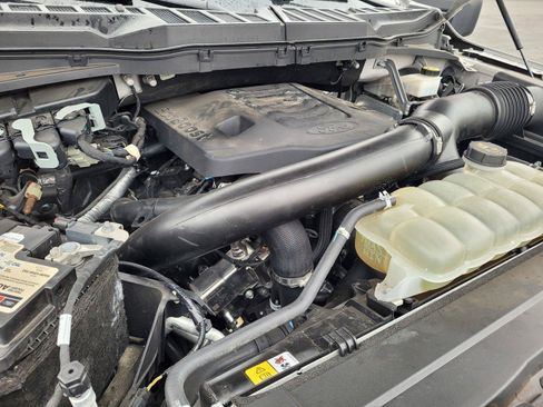 Used 2023 Ford F150 XLT AWD/4WD image 36