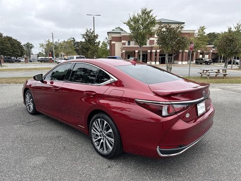 Used 2020 Lexus ES 300h w/ Premium Package image 5