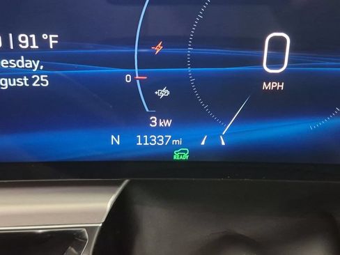 Certified 2024 Cadillac Lyriq Luxury AWD/4WD image 18
