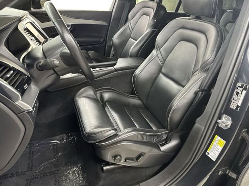 Used 2021 Volvo XC90 T8 R-Design AWD/4WD image 14