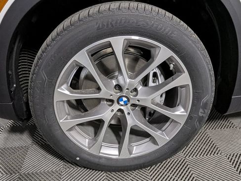 New 2026 BMW X5 xDrive40i AWD/4WD image 8