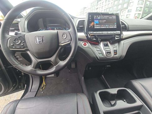 Used 2024 Honda Odyssey Sport image 8