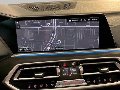 Used 2022 BMW X5 xDrive45e w/ M Sport Package AWD/4WD image 6