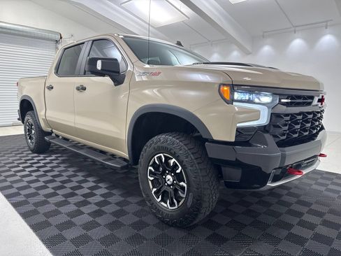 Used 2023 Chevrolet Silverado 1500 ZR2 AWD/4WD image 1