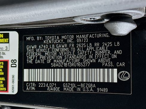 Used 2024 Lexus ES 350 w/ Premium Package image 12