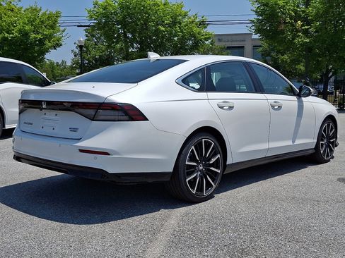 New 2026 Honda Accord Touring image 4