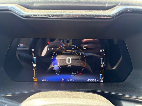 Used 2023 Chevrolet Colorado LT w/ LT Convenience Package II RWD image 14