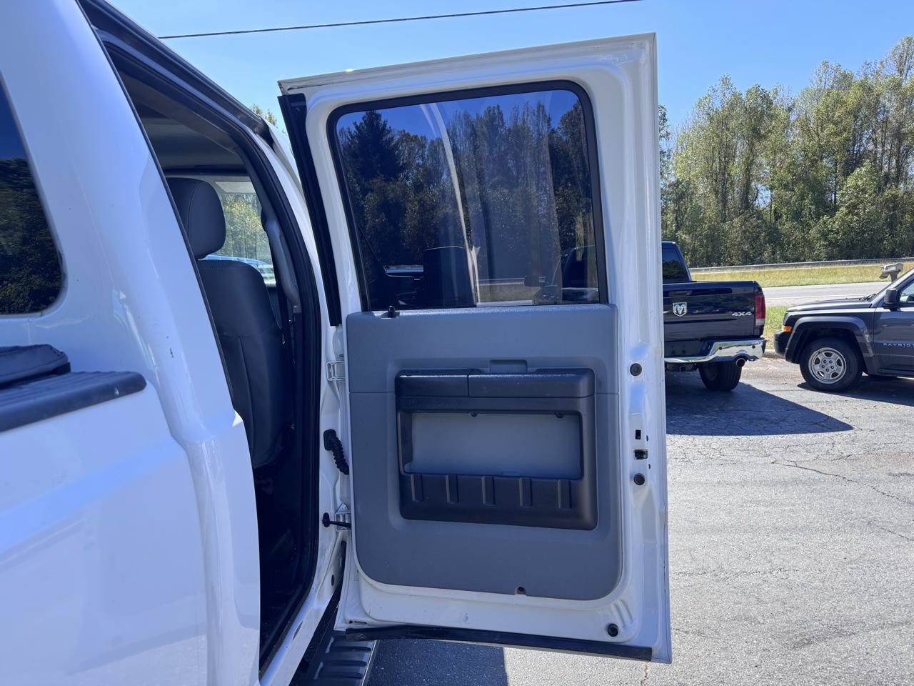 Used 2015 Ford F250 XL w/ Power Equipment Group AWD/4WD image 15