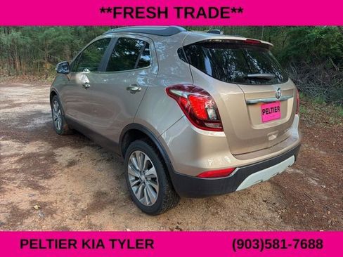 Used 2019 Buick Encore Preferred image 10