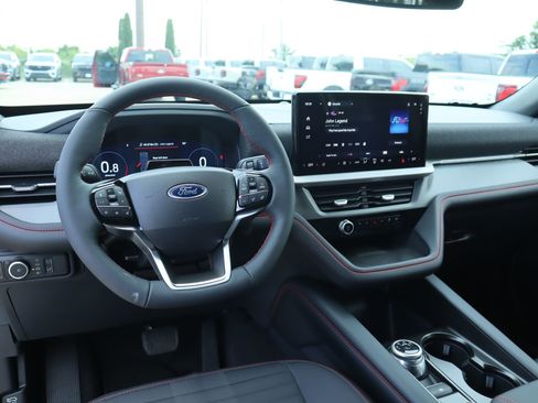 New 2026 Ford Explorer ST-Line RWD image 2