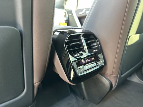 New 2026 BMW iX xDrive45 w/ Premium Package image 25