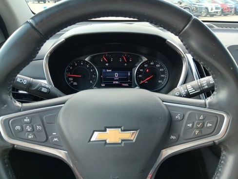 Used 2022 Chevrolet Equinox LT image 12