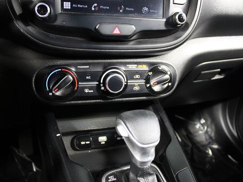 Used 2023 Kia Soul LX w/ Option Group 015 FWD image 16