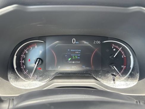 Used 2024 Toyota RAV4 LE FWD image 37