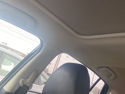 Used 2019 Subaru Crosstrek 2.0i Limited w/ Moonroof Package w/Navigation image 5