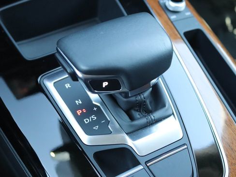 Certified 2023 Audi Q5 e Premium w/ Convenience Package AWD/4WD image 25
