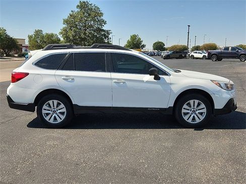 Used 2019 Subaru Outback 2.5i image 5