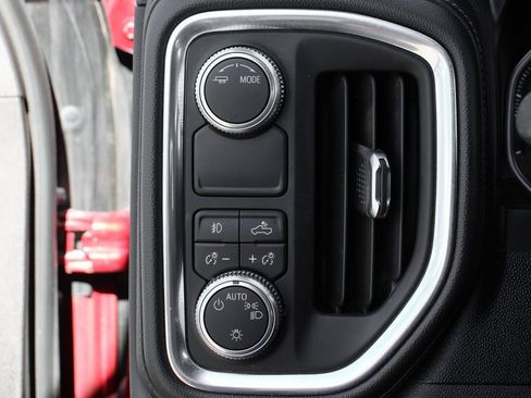 Used 2020 GMC Sierra 1500 Elevation image 18