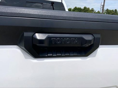Used 2023 Toyota Tundra SR5 w/ SR5 Convenience Package RWD image 30