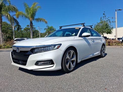 Used 2018 Honda Accord Touring image 1