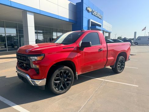 Used 2026 Chevrolet Silverado 1500 W/T RWD image 2