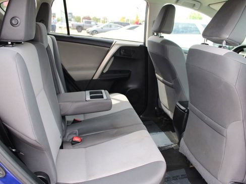 Used 2015 Toyota RAV4 LE image 18