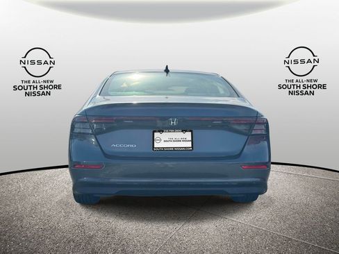 Used 2025 Honda Accord SE image 6